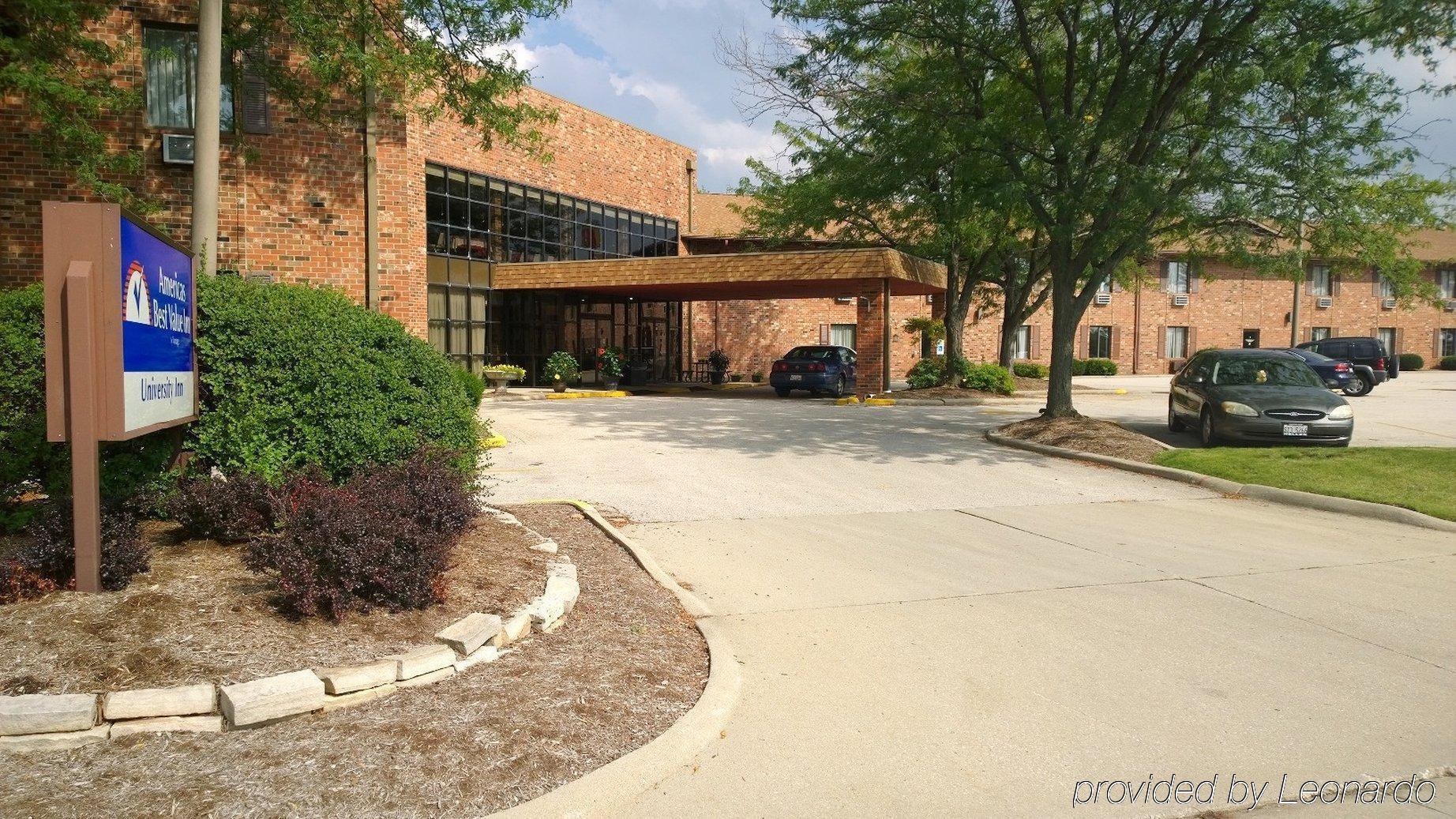 Clarion Pointe Bloomington-Normal Near I-55 And University Exterior photo