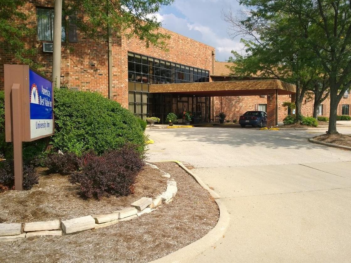 Clarion Pointe Bloomington-Normal Near I-55 And University Exterior photo